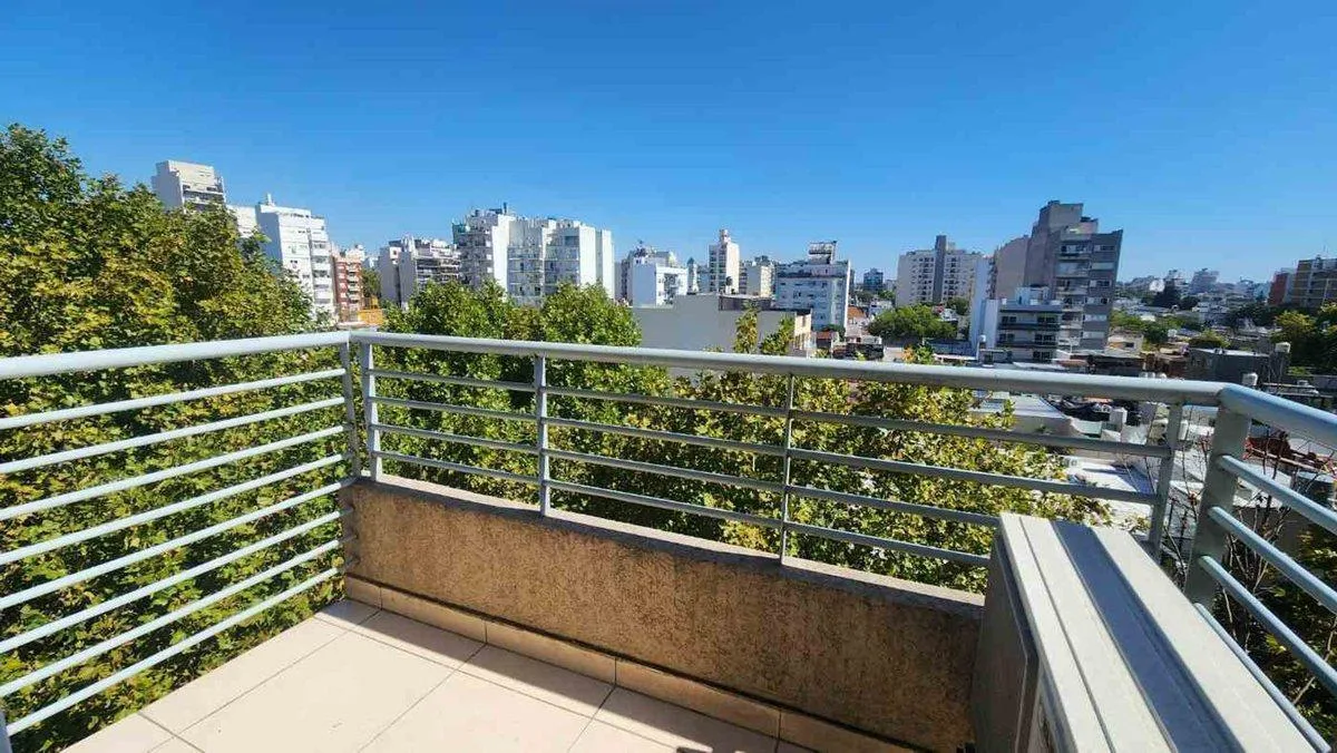 Alquiler Monoambiente con Balcon - Plaza Irlanda