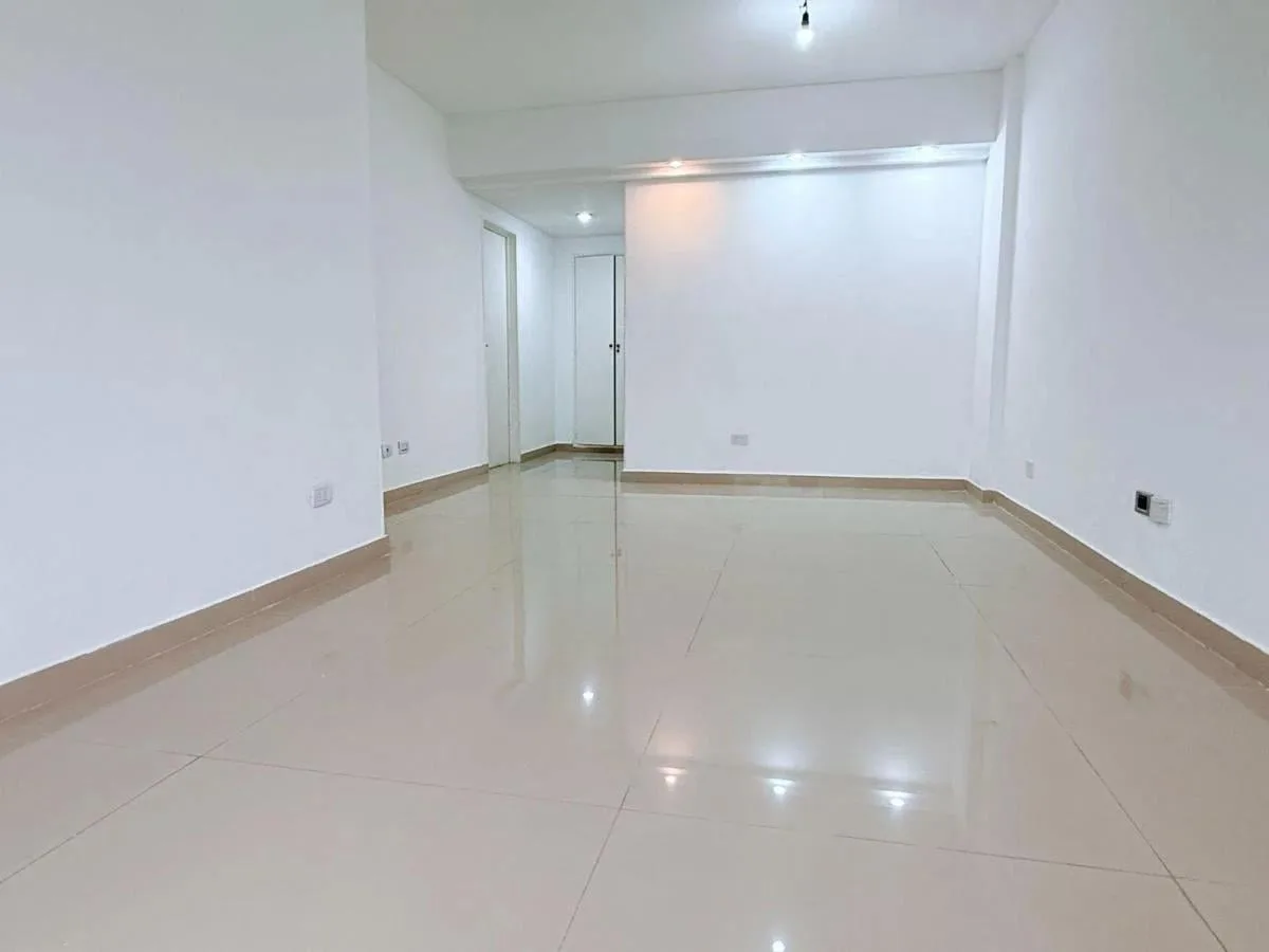 Departamento en Alquiler - 3 Dorm. 2 Baños - Caballito