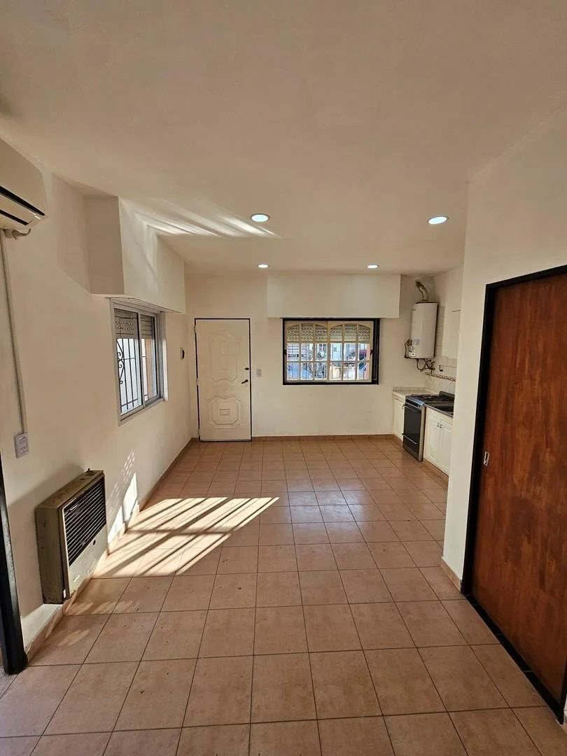 Departamento PH 2 Ambientes con Cochera en Alquiler en Martin Coronado