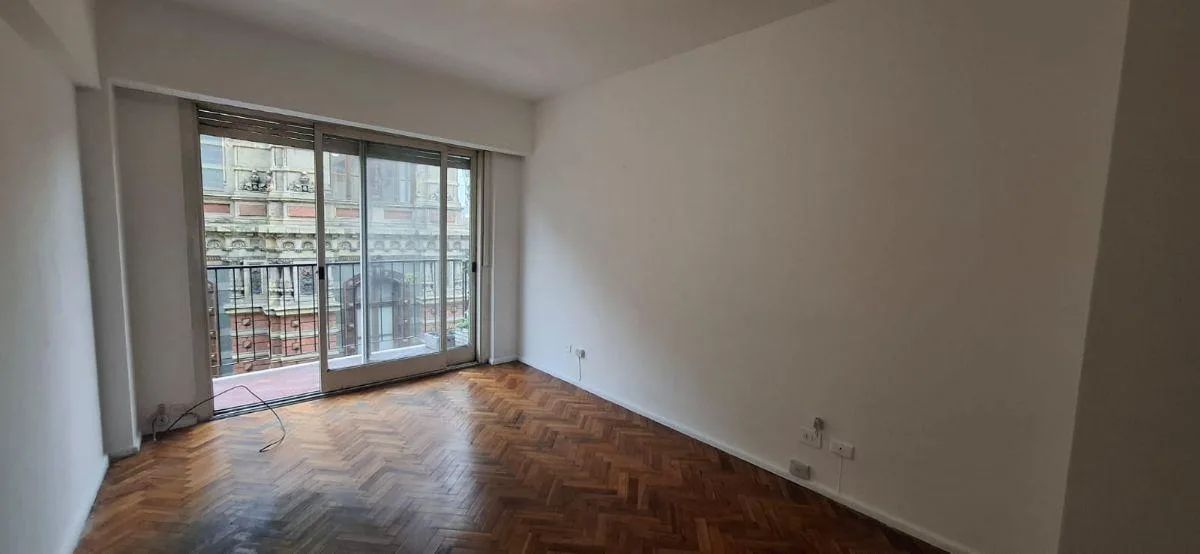 Monoambiente Balcon Cocina Aparte Lavadero 29 m&sup2; Muy Luminoso Apto Prof Riobamba y Cordoba Subte D