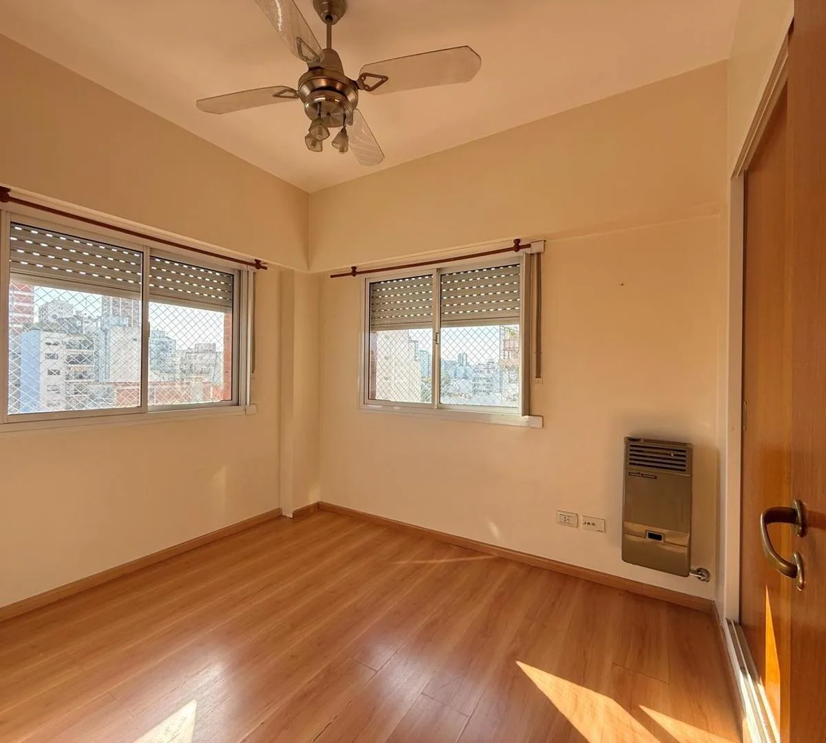 Alquiler Departamento 3 Ambientes Cochera Colegiales