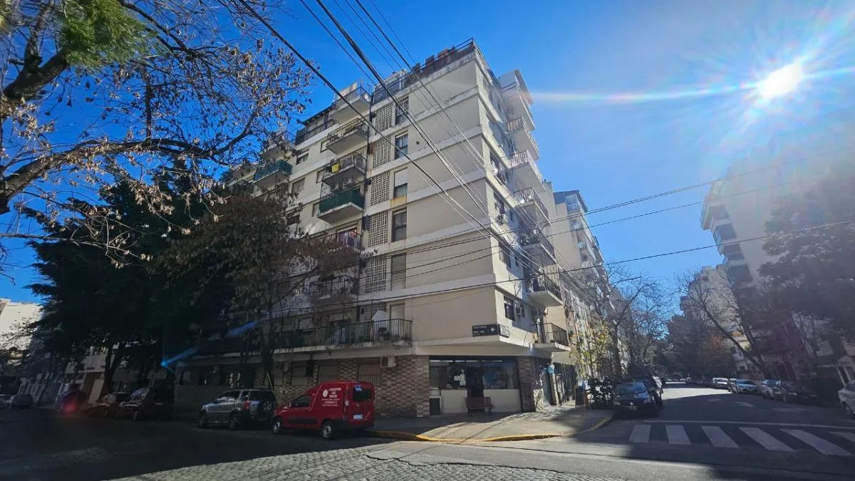 Departamento 2 Ambientes Al Frente con Balcon