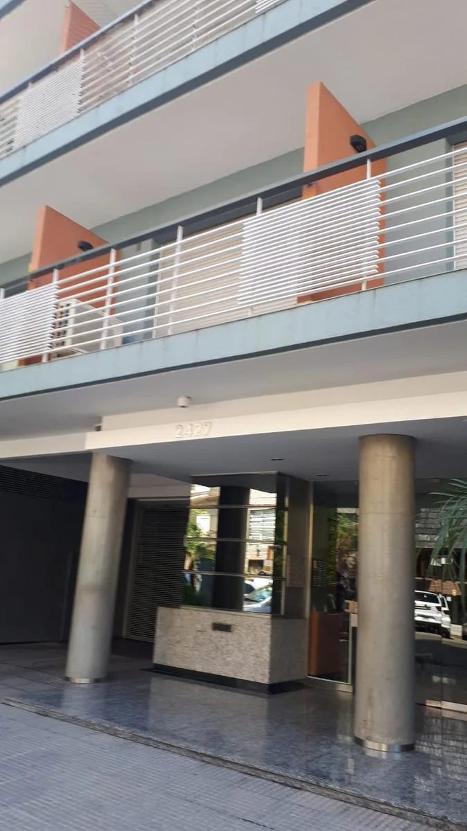 Departamento Monoambiente, Luminoso, con Balcón en Coghlan