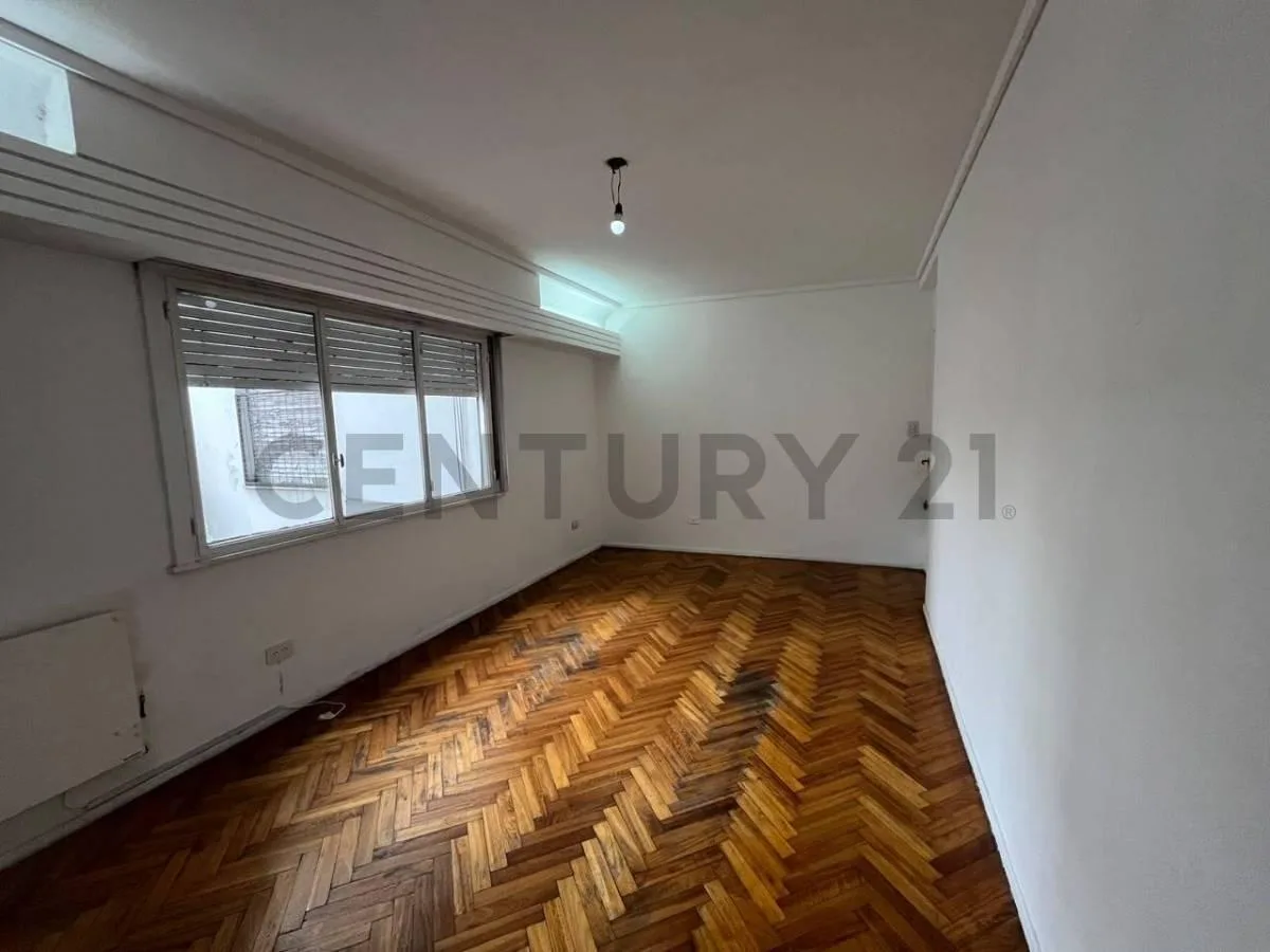 2nd floor with elevator, A/C