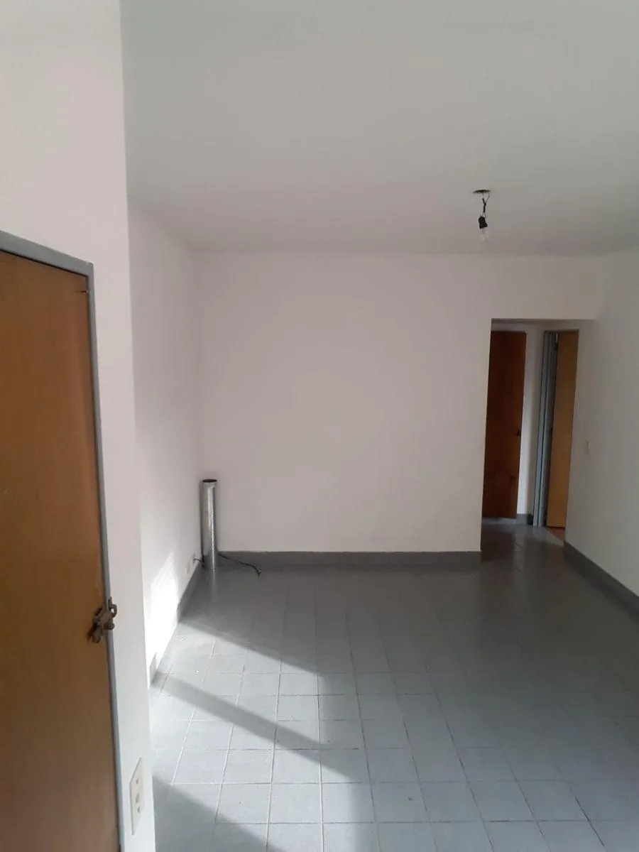 2 ambientes con cocina aparte