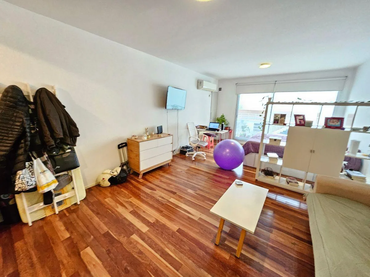 Departamento de 40 m&sup2; con Balcon Monoambiente en Alquiler en Barrio Chino