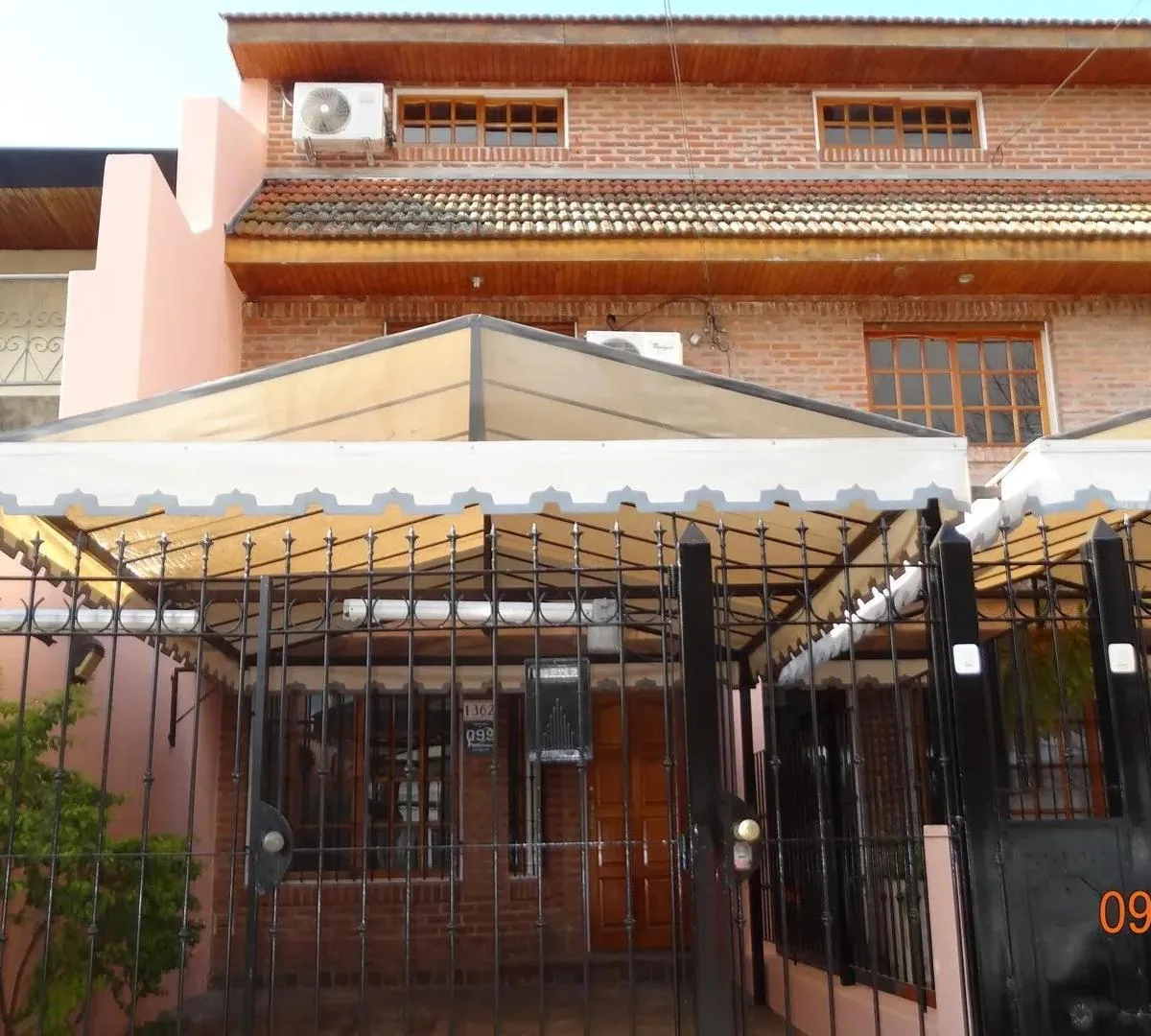 Triplex 4 Ambientes en Alquiler Anual Villa Adelina