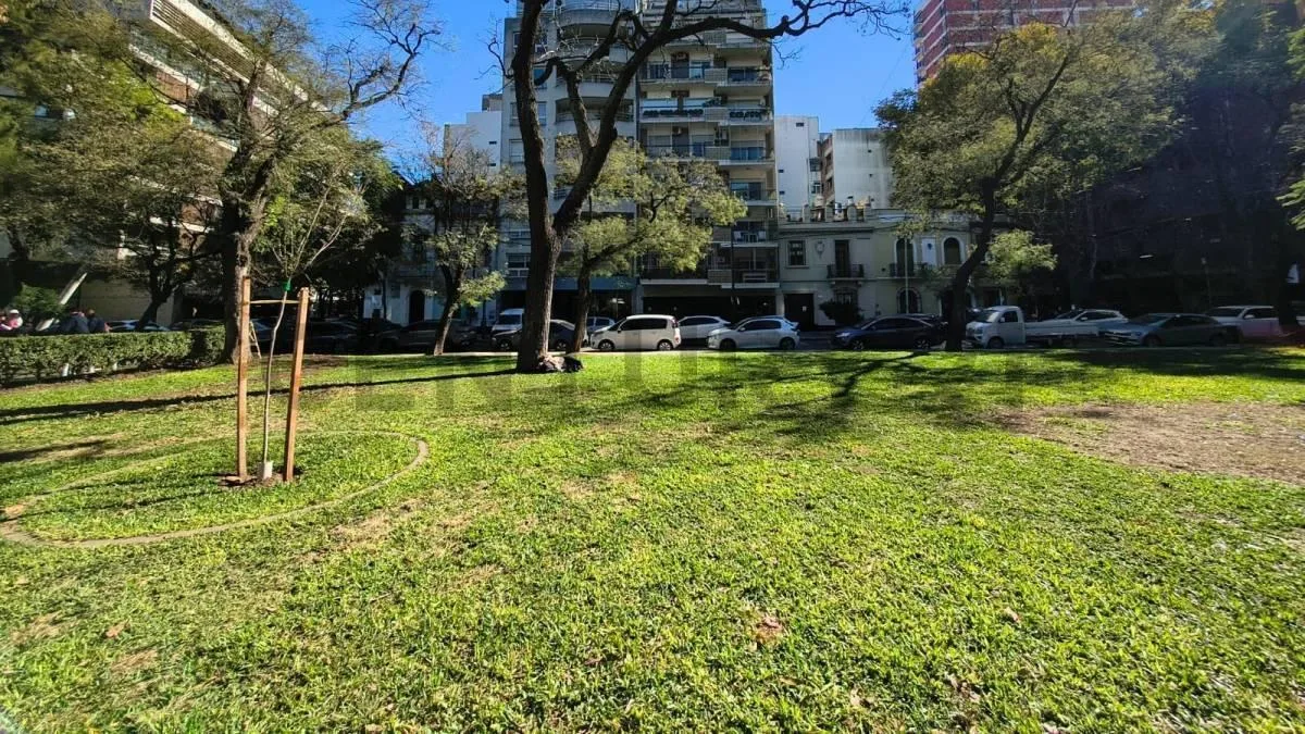 Alquiler 2 Ambientes 5° Piso F/plaza Luminoso Colegiales