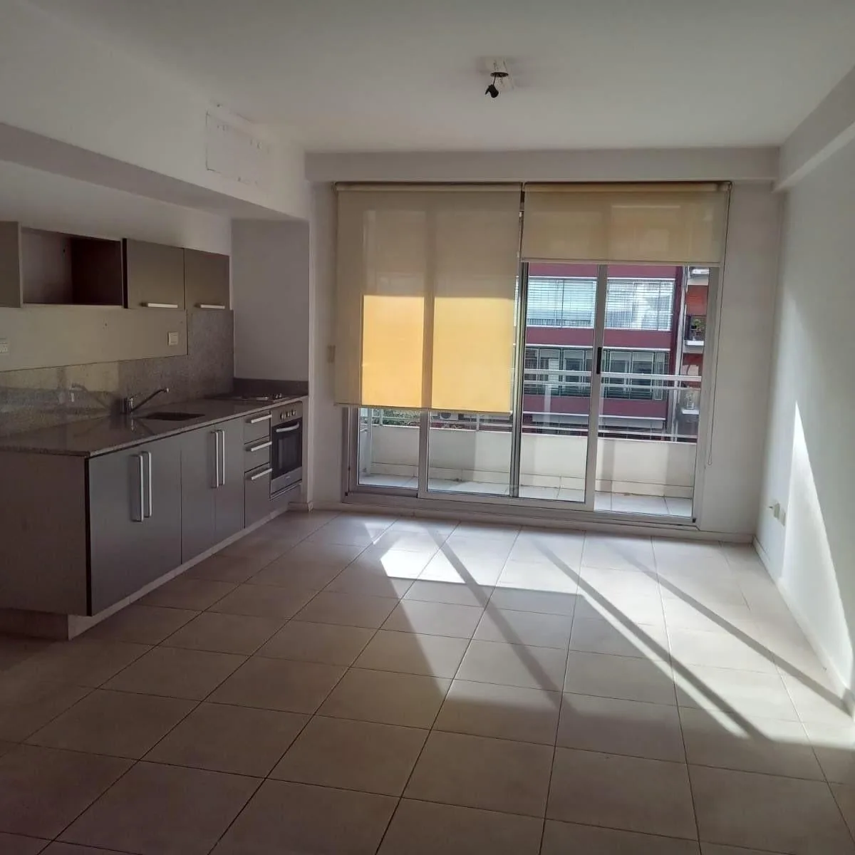 Monoambiente C/balcon Al Frente
