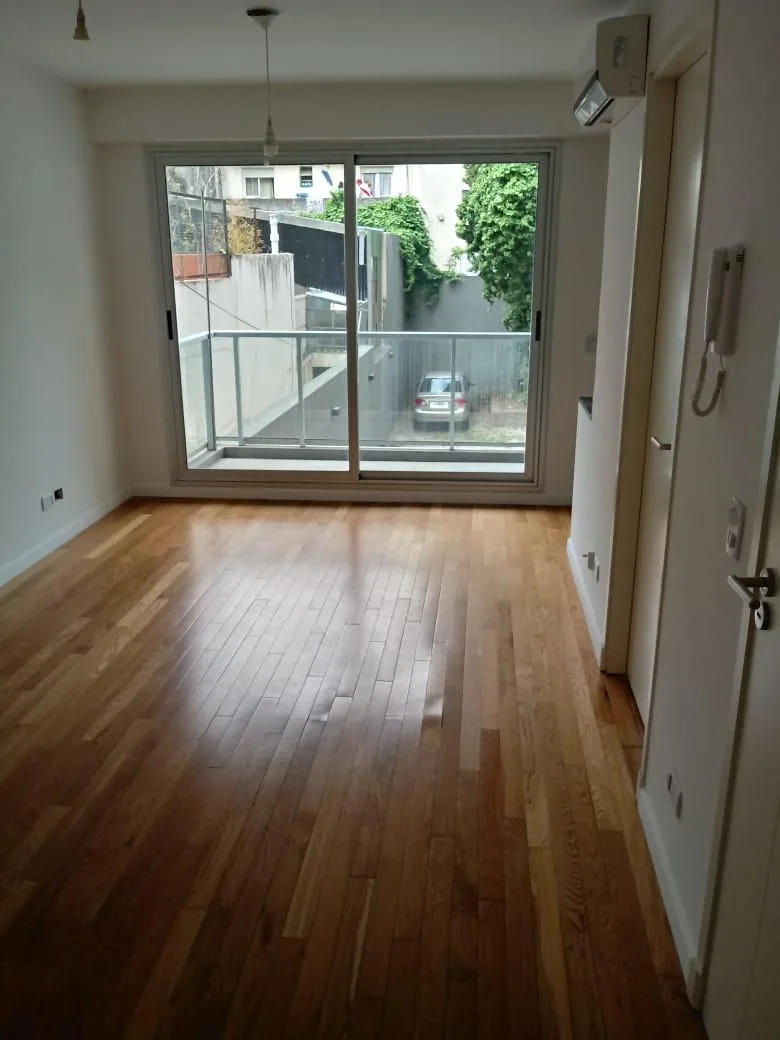 Studio with rear balcony
