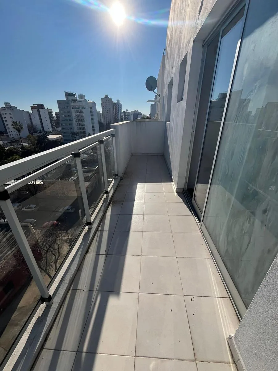 Duplex com terraço e vaga