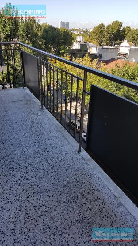 Departamento Al Frente con Balcon! - Floresta