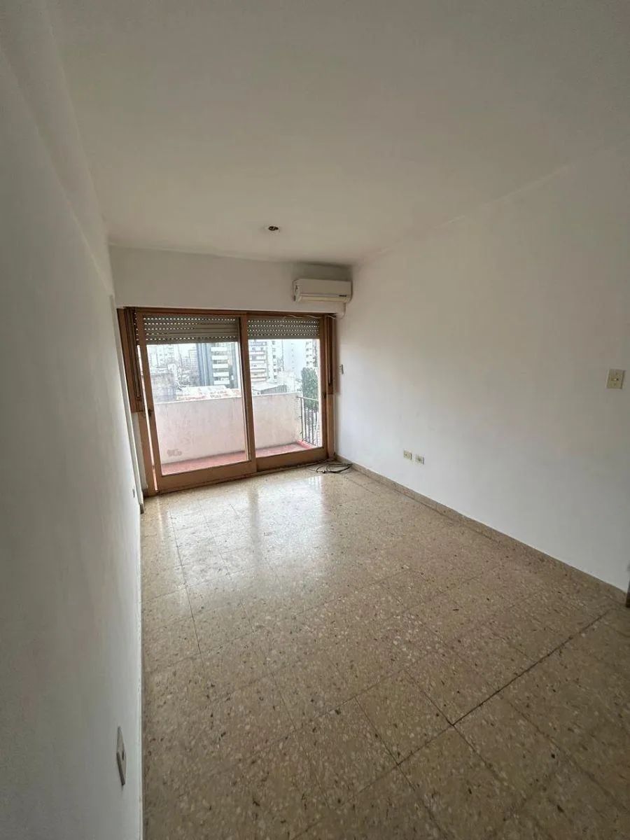 Departamento en Alquiler Calle 4 y Esquina 53 - 1 Dormitorio