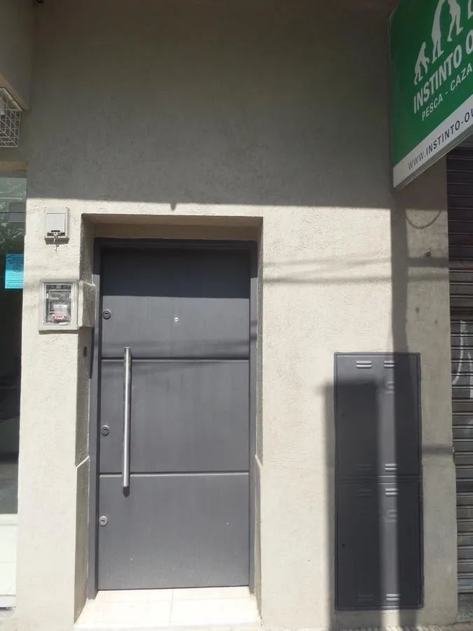 3 dormitorios, patio y terraza