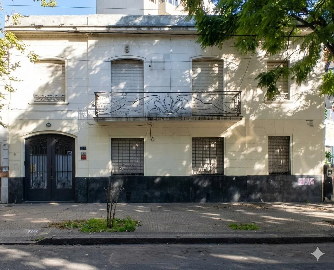 Casa com 2 quartos e pátio