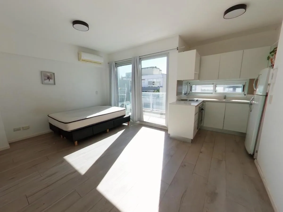 Moderno Monoambiente en Piso 10 - Muy Luminoso con Balcón Al Frente - Cañitas