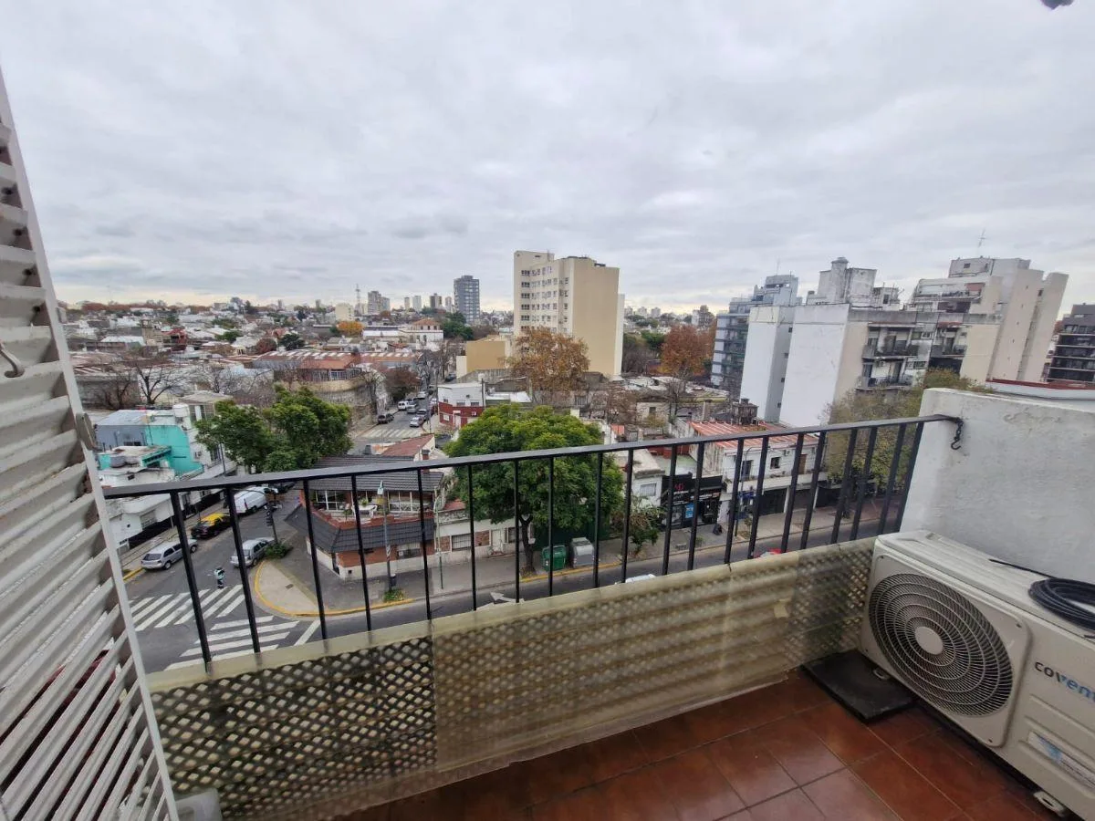 2-room apartment with front balcony