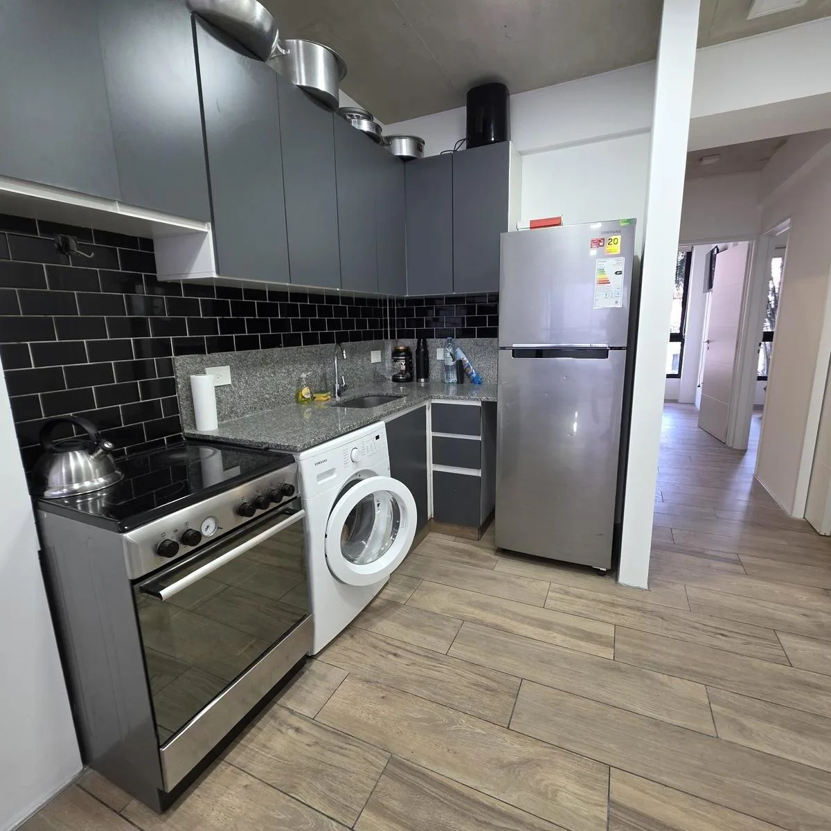 Listing: 2 bedrooms, Parque Chas