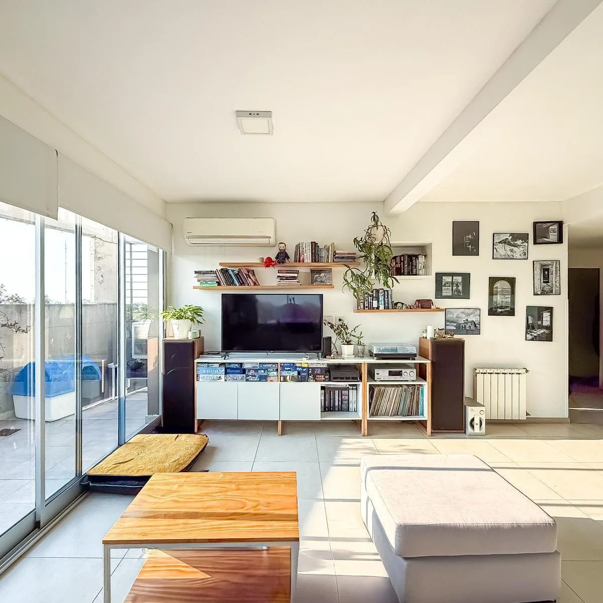 Departamento en Alquiler de 2 Ambientes, con Terraza, Balcón y Cochera - Victoria, San Fernando