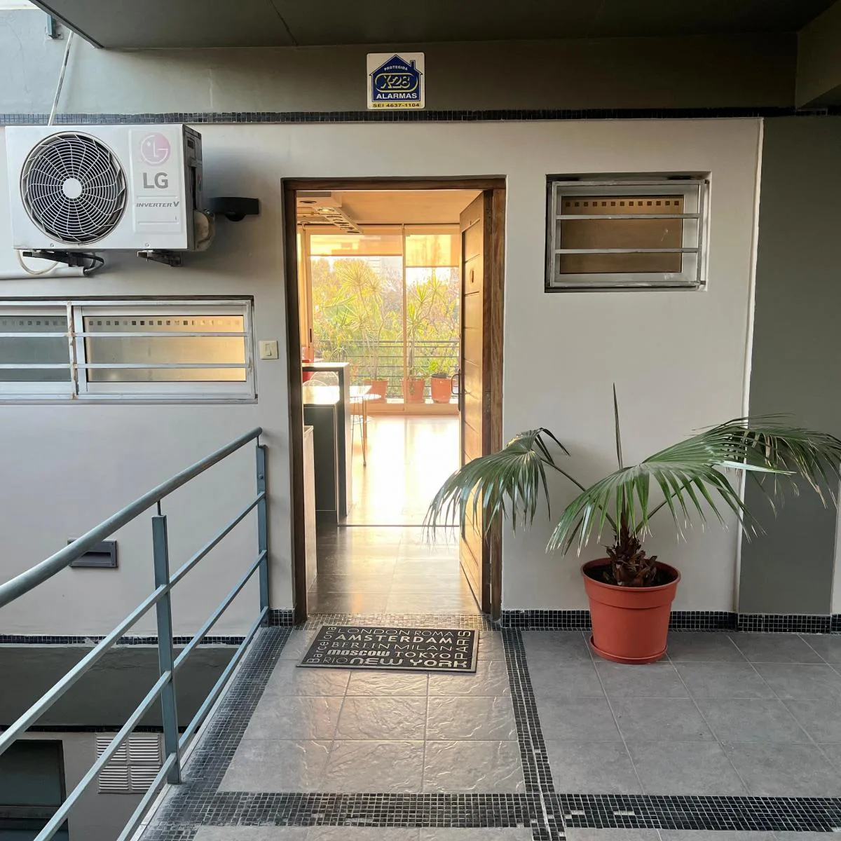 Terraza privada, cochera y pileta