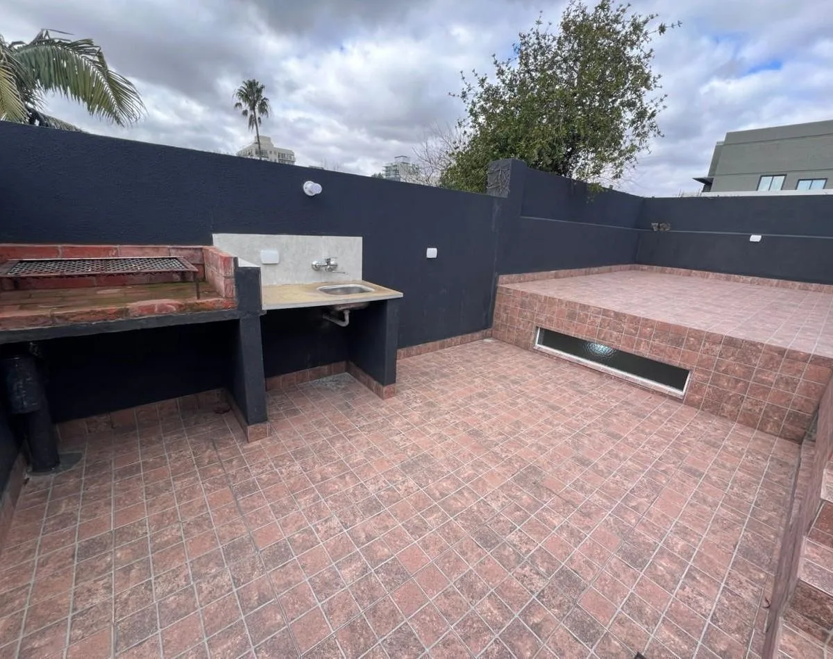 PH 3 Ambientes Al Fondo en Beccar - Privacidad y Terraza con Parrilla