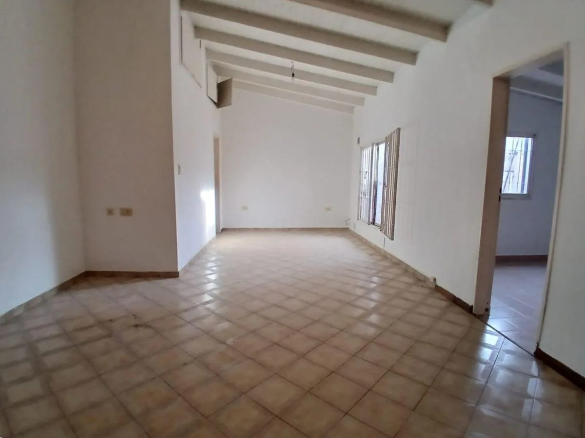 PH Interno de 2 Dorm. en Alquiler – Luminoso, con Patio y Sin Expensas
