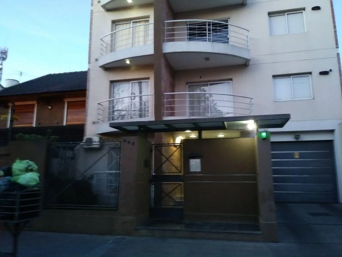 Departamento Amplio a m de Av Boulevard Buenos Aires