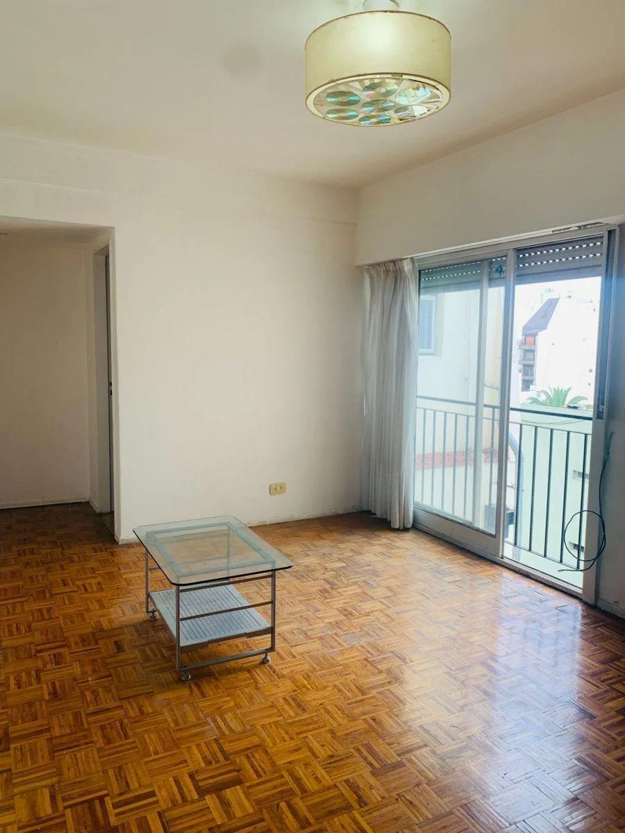 Departamento de 2 Ambientes en Flores Centro
