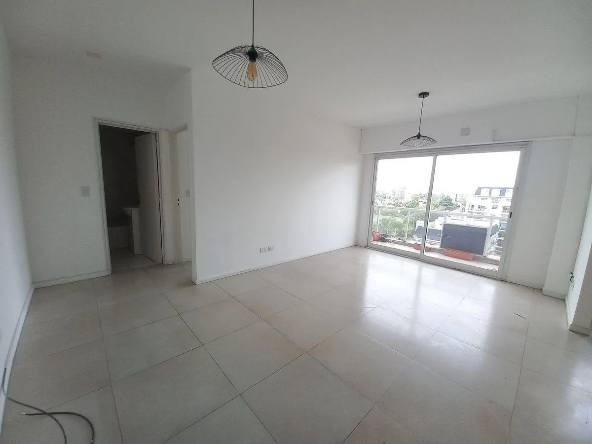 7th floor with balcony, 2 rooms
