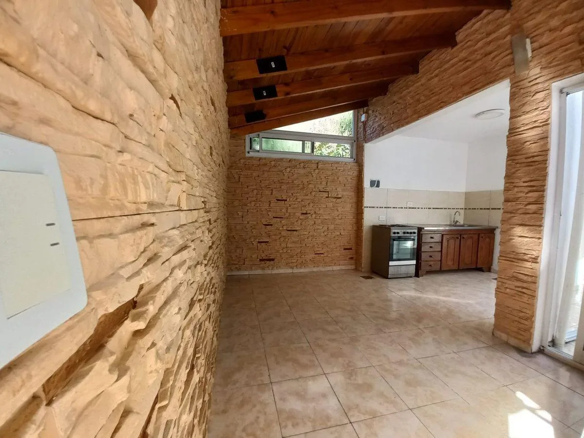 2-room PH with patio