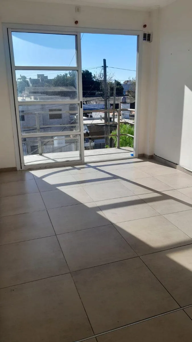 Departamento en Alquiler - Quilmes $400.000