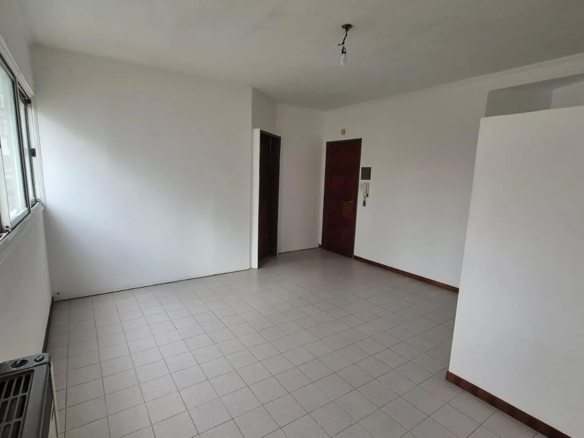 Alquiler de Monoambiente Dividido