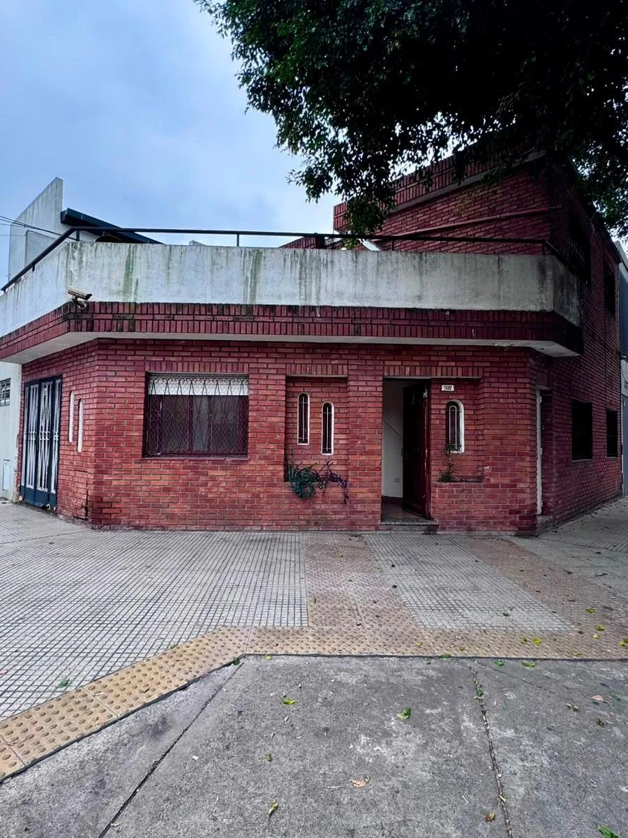 Alquiler Casa - Zona Doho con Patio
