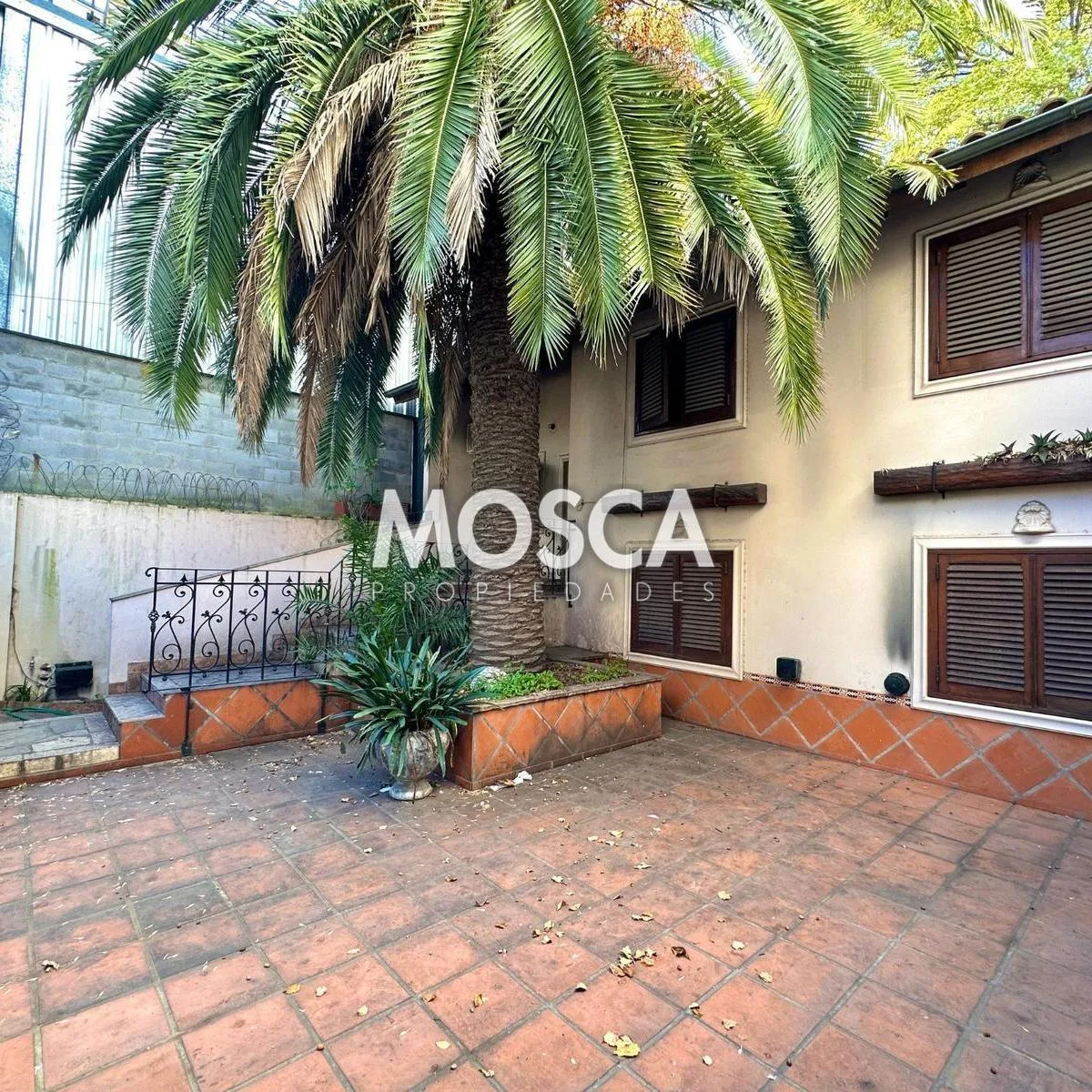 Casa en Alquiler Pleno Centro de Moreno