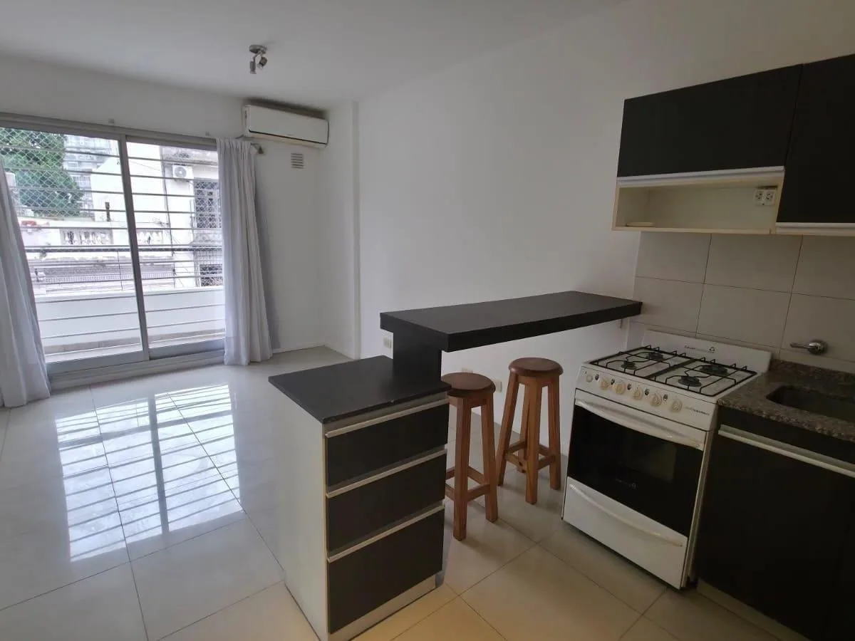 Front-facing studio with balcony