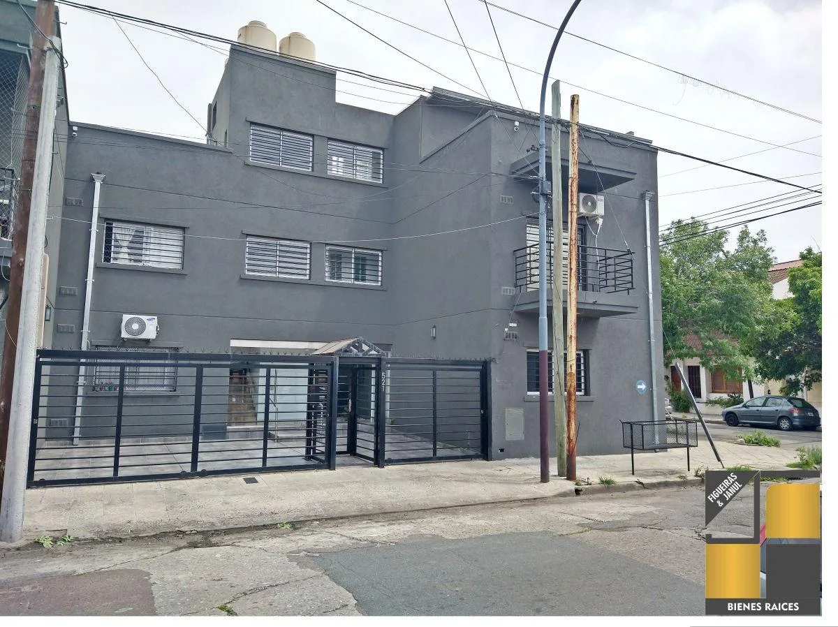 2-room apt with parking and balcony