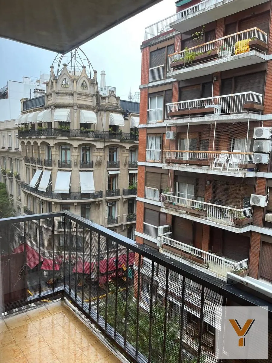 Departamento en Alquiler - 3 Dorm. 2 Baños - 105 m - Recoleta