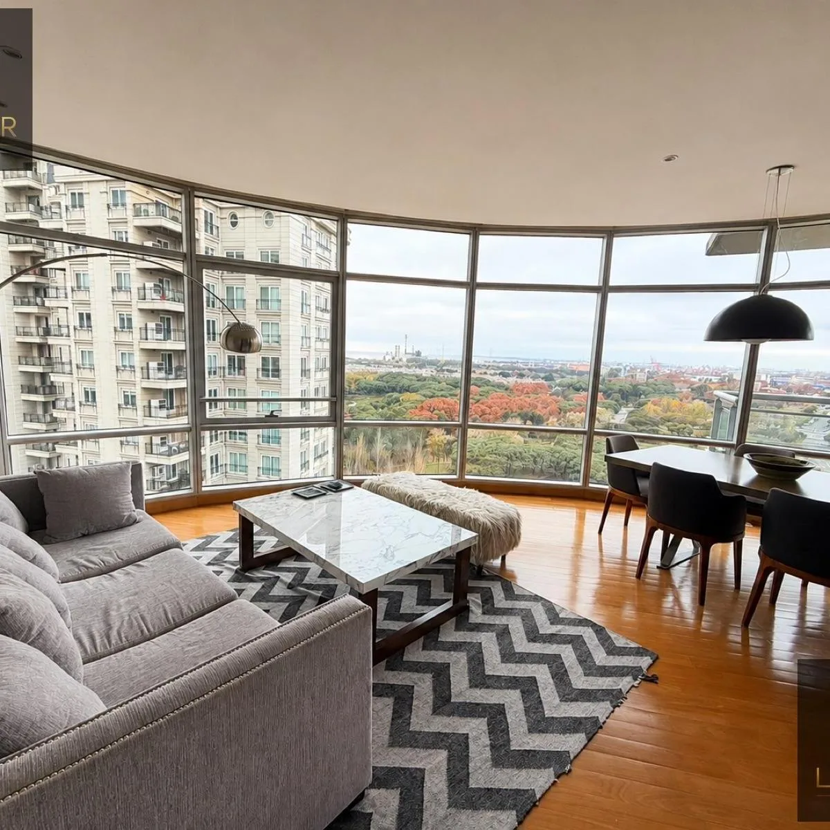 3 ambientes con balcón y amenities