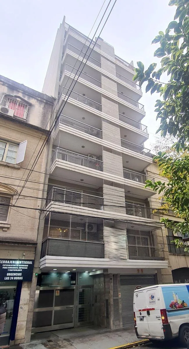 Pasteur 700 a Estrenar Monoambiente Divisible 40 m&sup2;. Al Frente Balcón Lavadero Vestidor Muy Luminoso