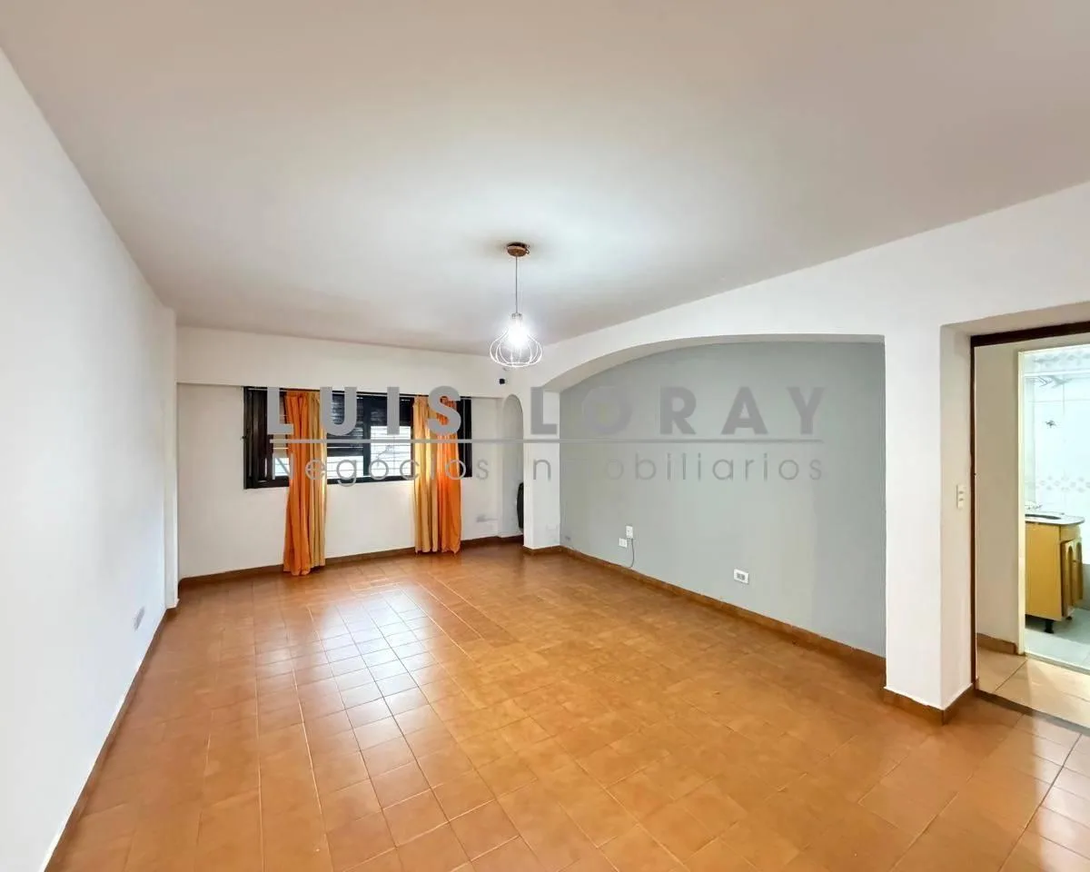 Departamento de 3 Ambientes en Alquiler  Burzaco Centro