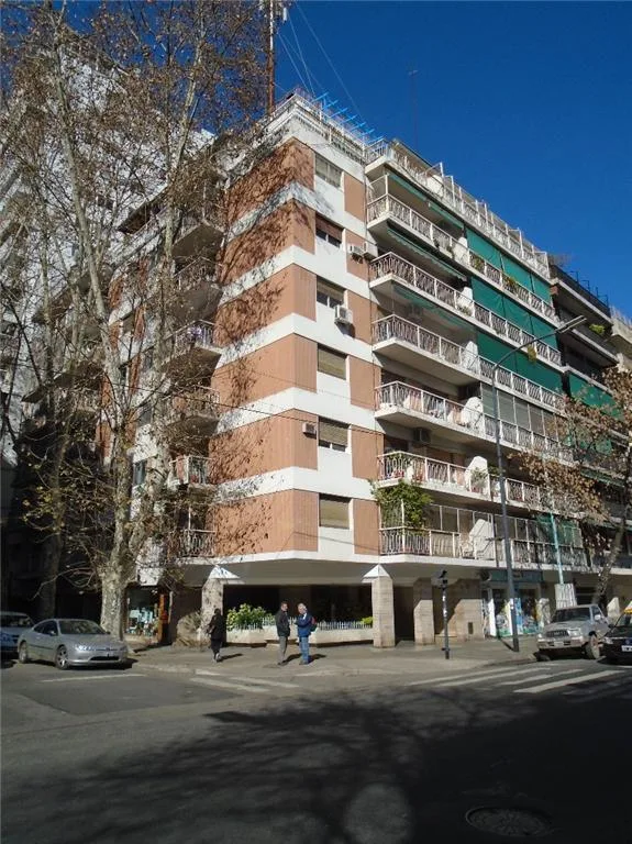Excelente Departamento de 3 Ambientes en Alquiler en El Corazón de Urquiza "R"