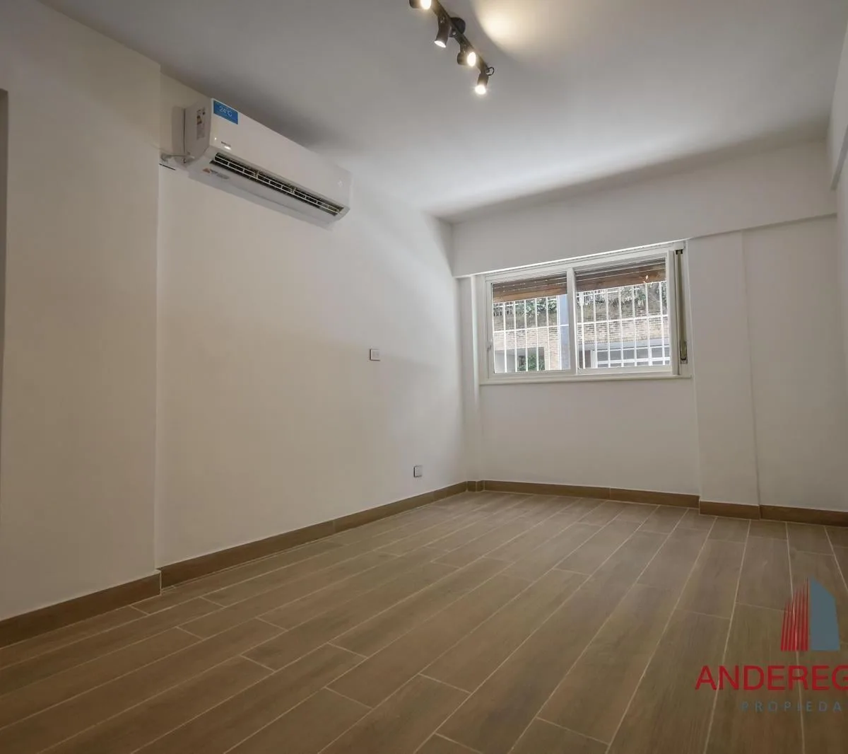 Ground-floor with patio and 2 bedrooms