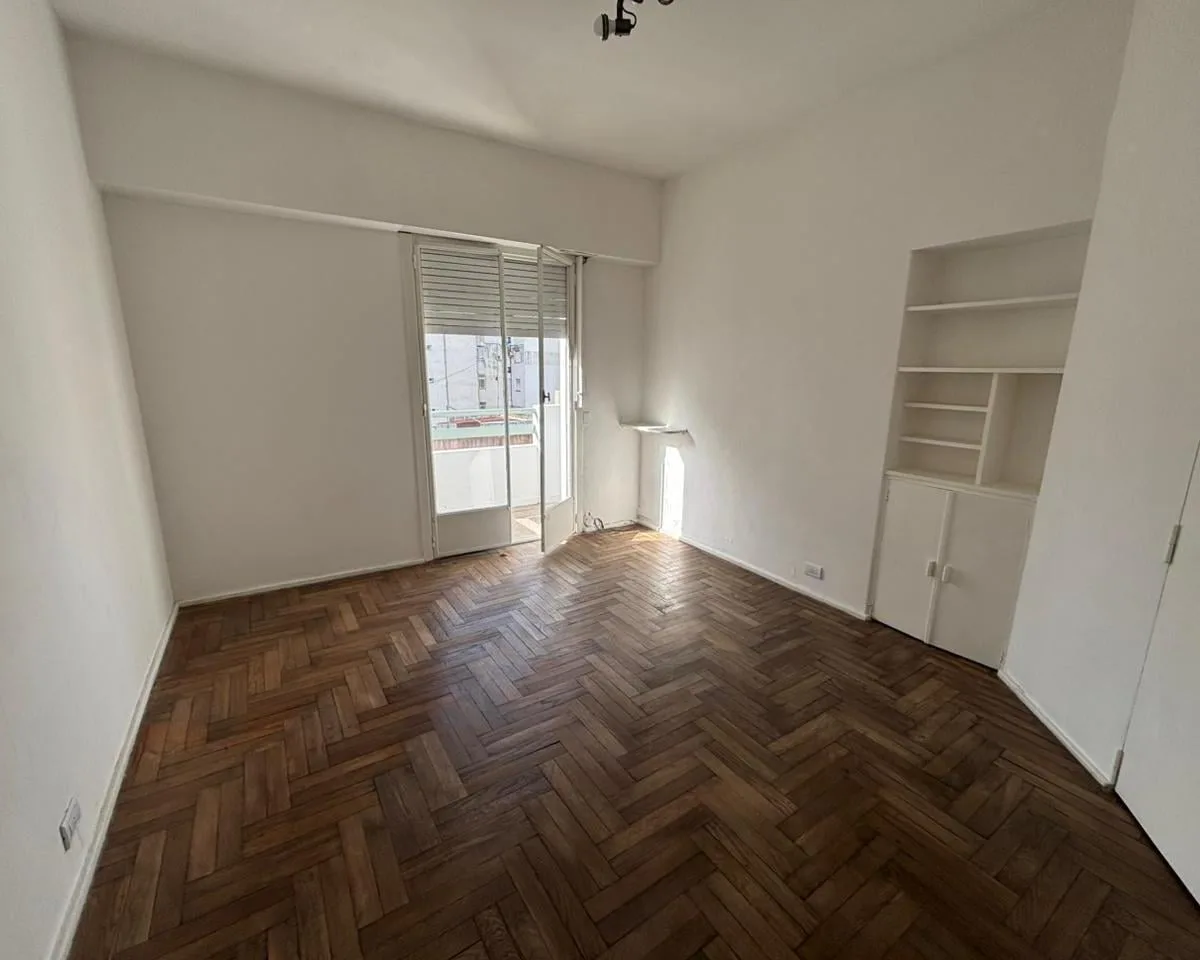 5th floor with balcony