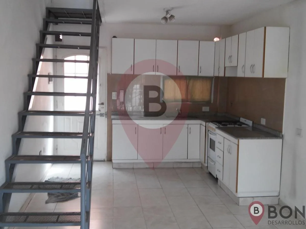 Triplex de 3 Ambientes a m de La Estacion de Mte Grande!