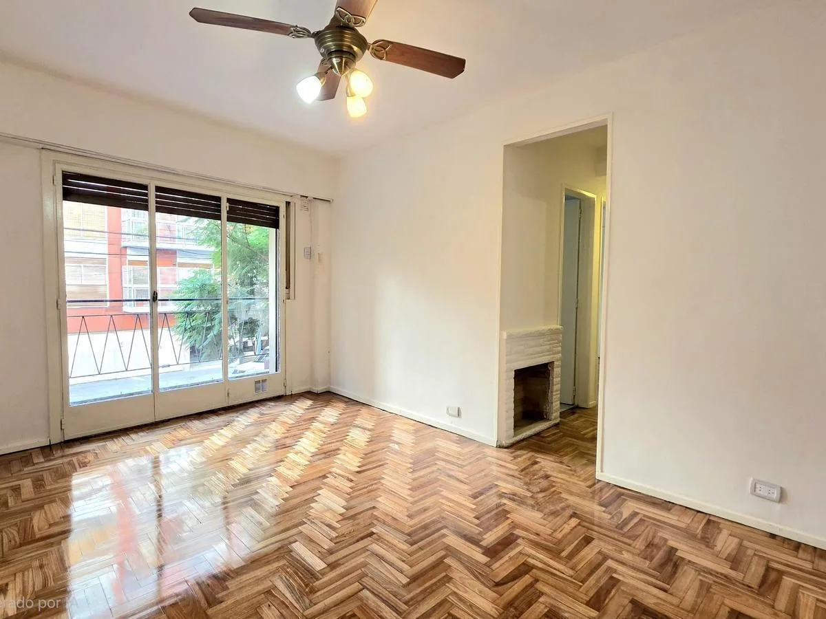 Agrelo Al 4300 - Departamento de 3 Ambientes con Balcón Primer Piso por Escalera