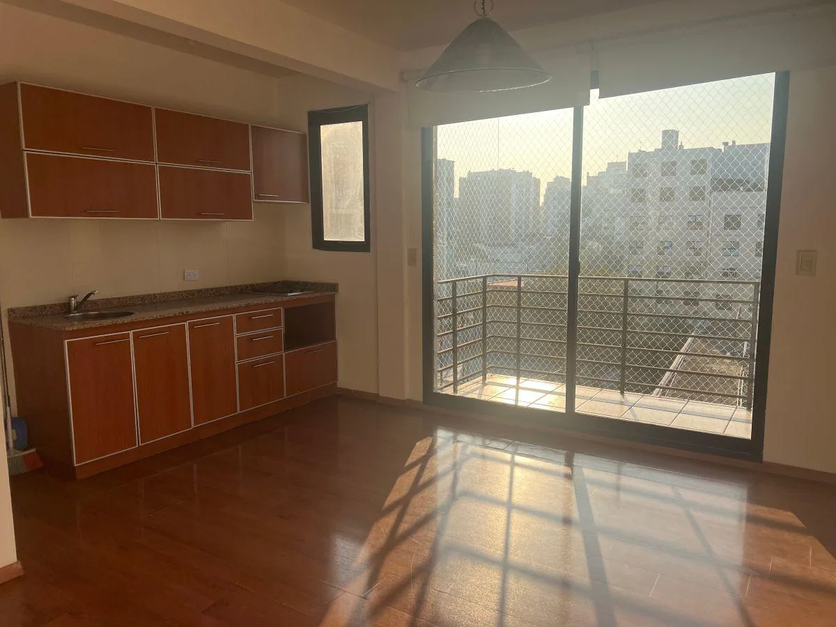 Monoambiente Amplio y Soleado