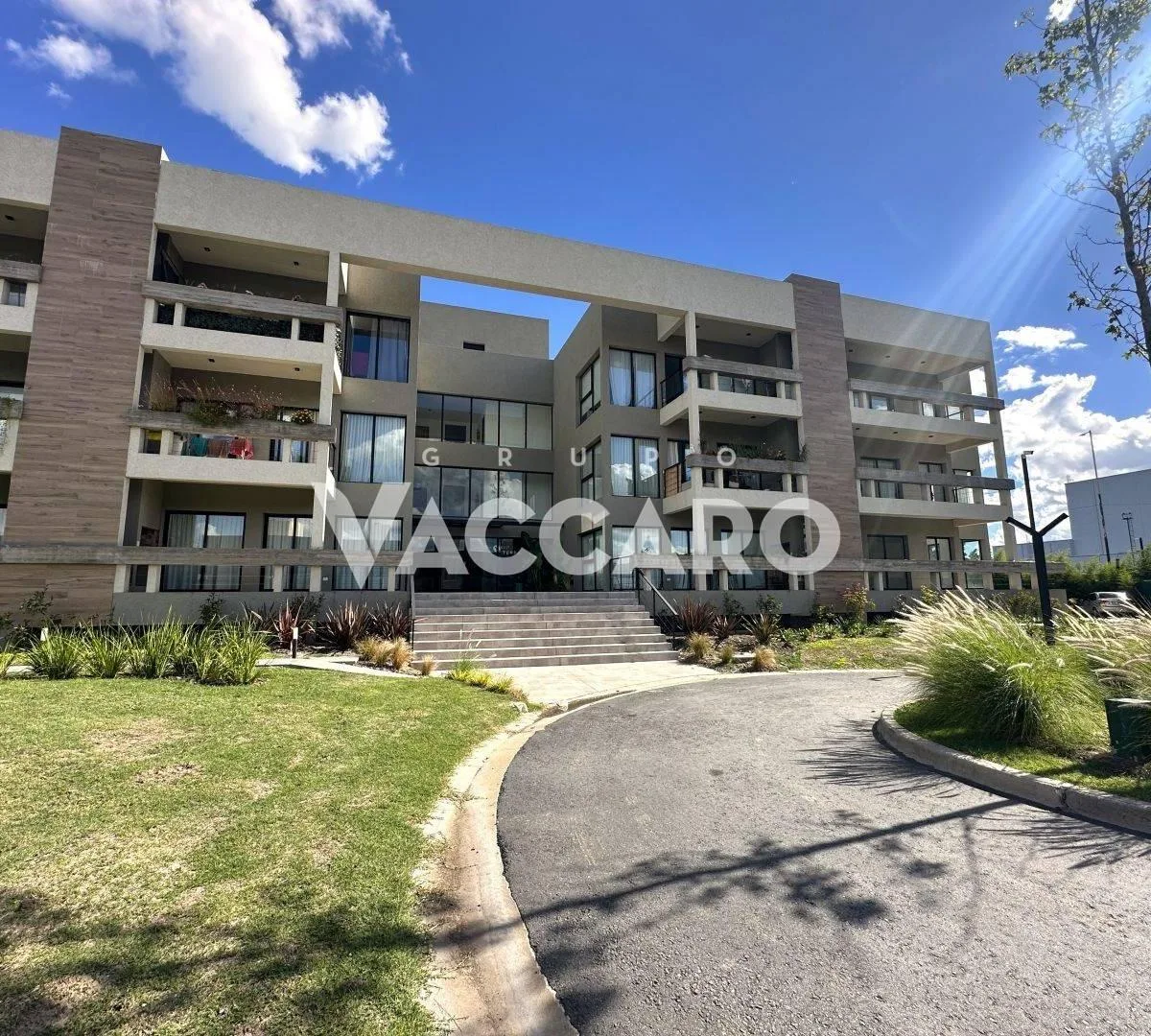 2BR with balcony and terrace