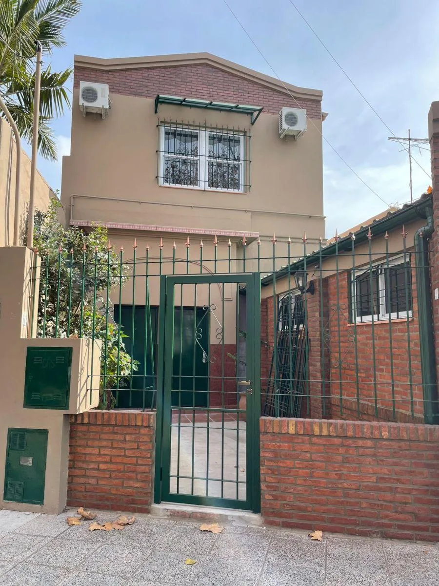 Departamento Tipo Casa 3 Ambientes en Alquiler