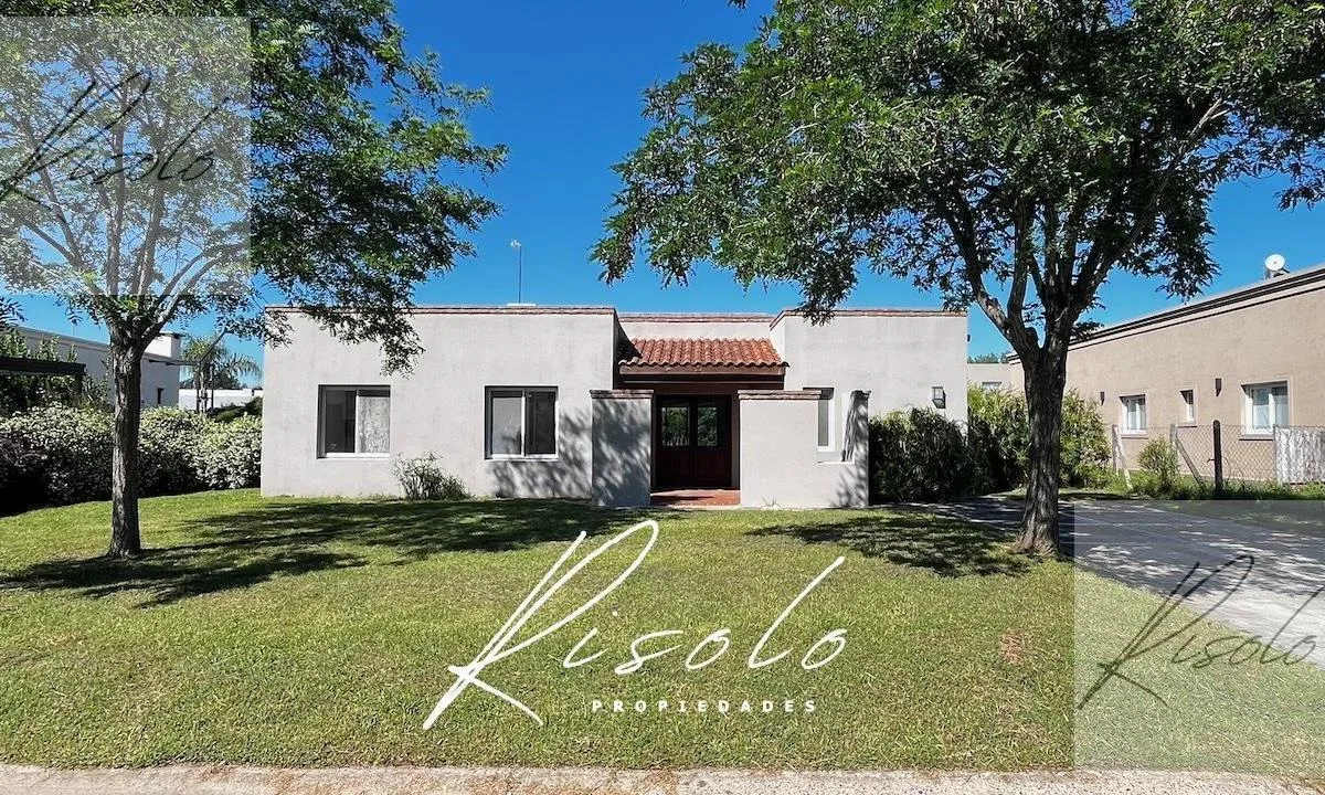 Oportunida! Casa en Venta, Lote Interno, 3 Dorm.. Barrio Cerrado Escobar
