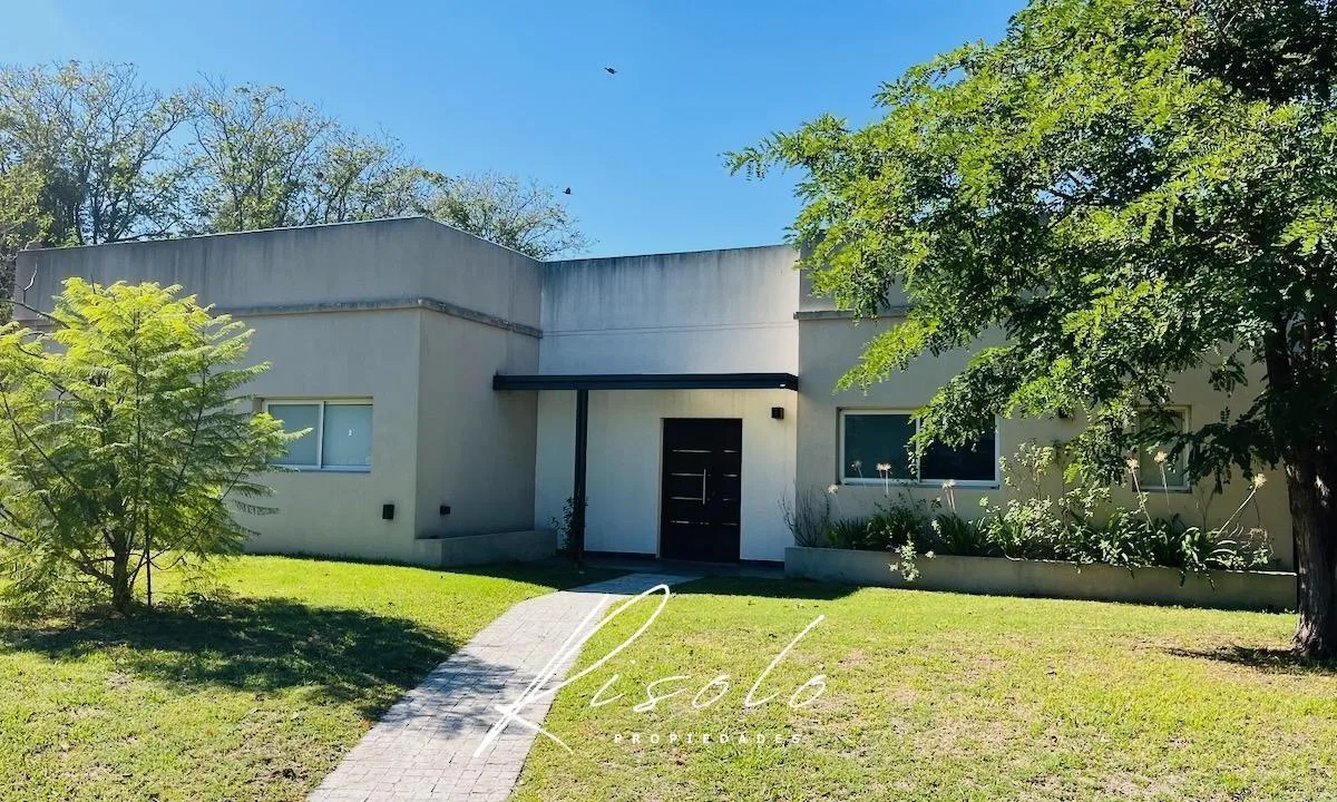 Casa en Alquiler, Amoblado. Pileta, 3 Dorm.. Escritorio. Barrio Cerrado, Escobar